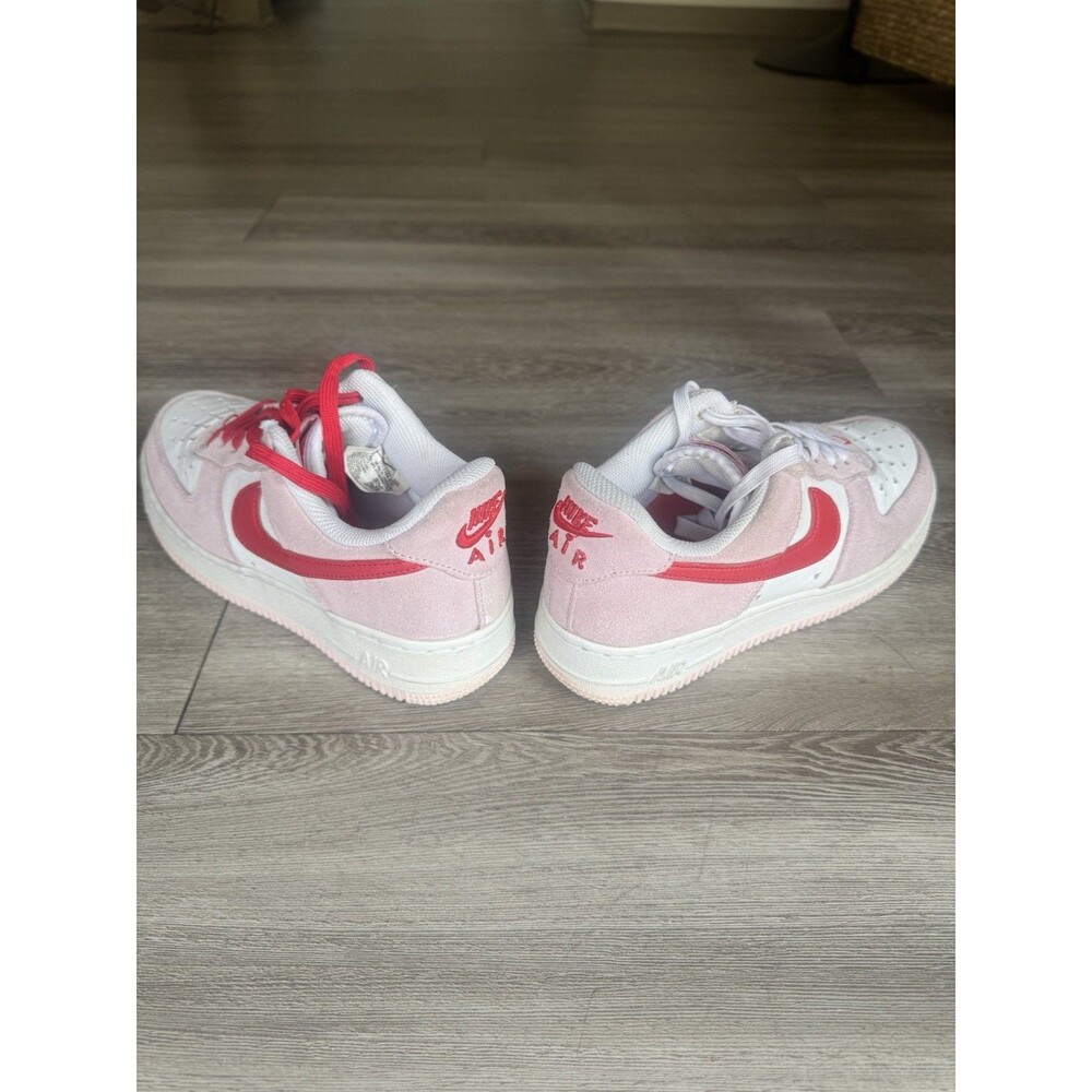 Nike Air Force 1 Low 07 QS Valentine’s Day Love Letter Pink Red DD3384-600 Suede - Picture 7 of 16